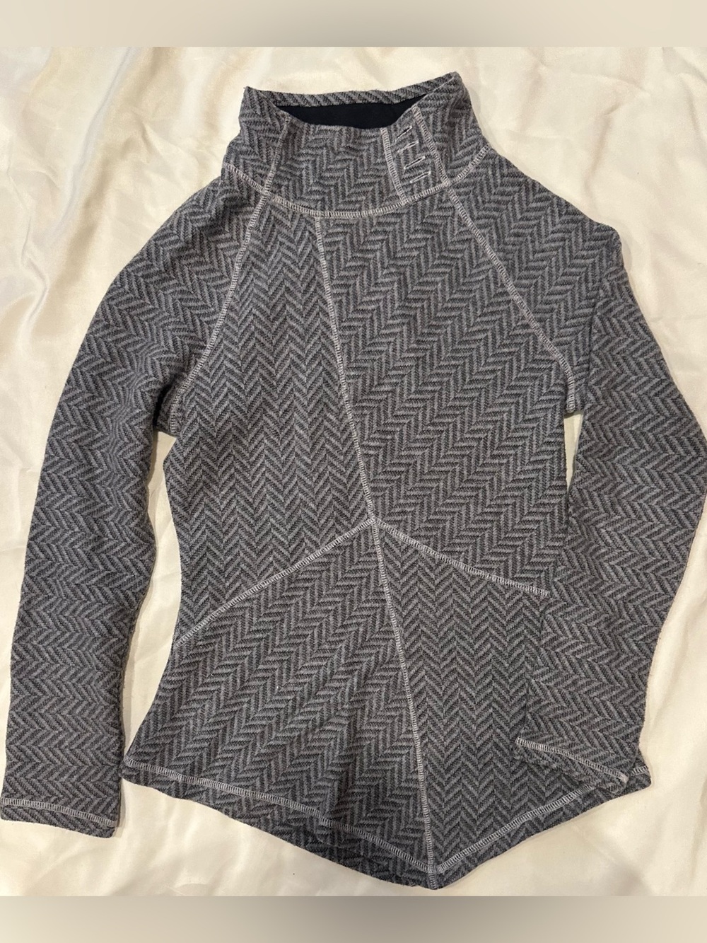 Prana Women’s Mattea asymmetrical Gray Herringbone Turtleneck Sweater